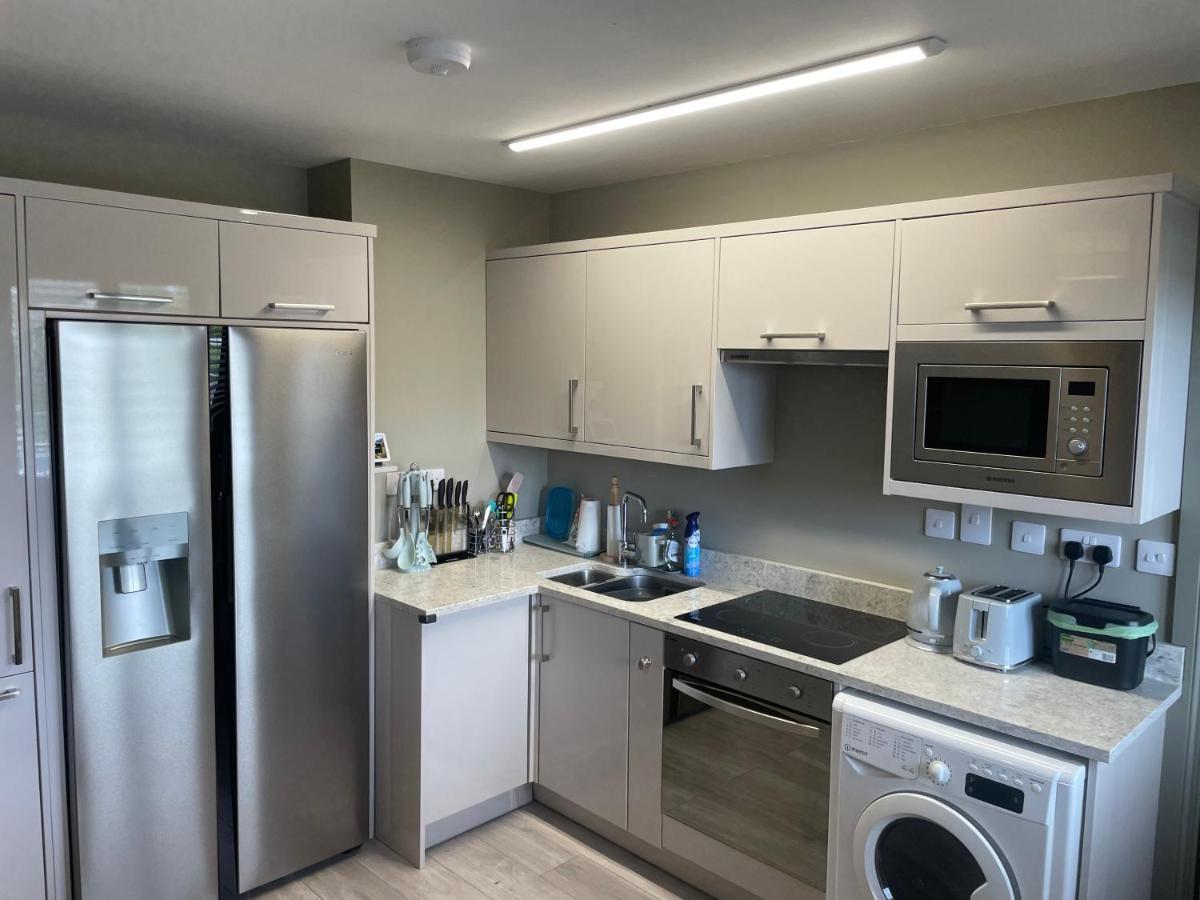 Small,Smart,Tidy 2 Bed Apartment Голуэй Экстерьер фото