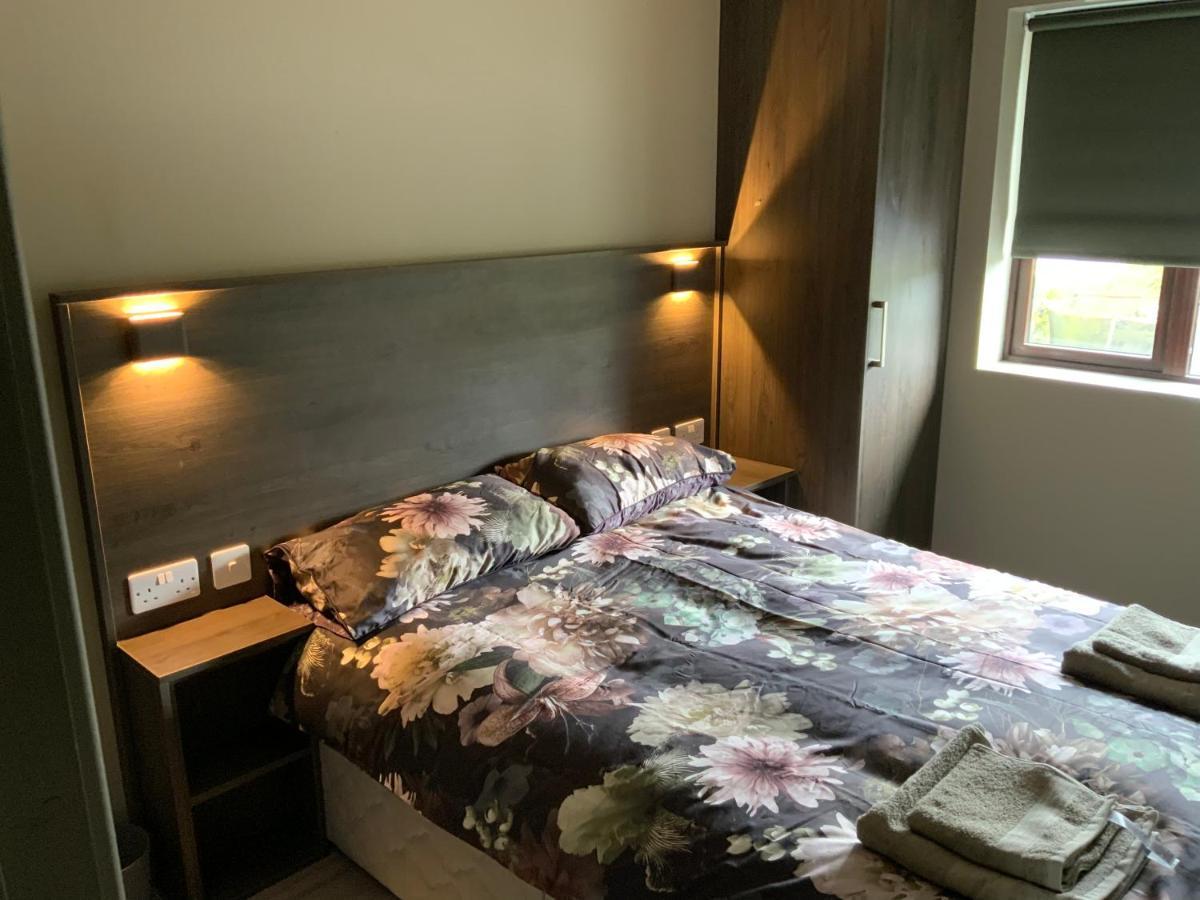 Small,Smart,Tidy 2 Bed Apartment Голуэй Экстерьер фото